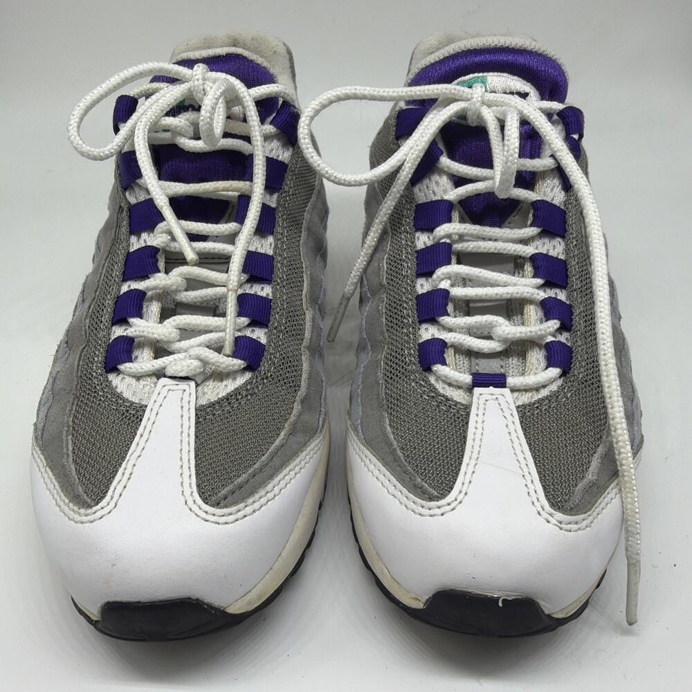 2017 Nike Women’s Size 7.5 Purple White Grey